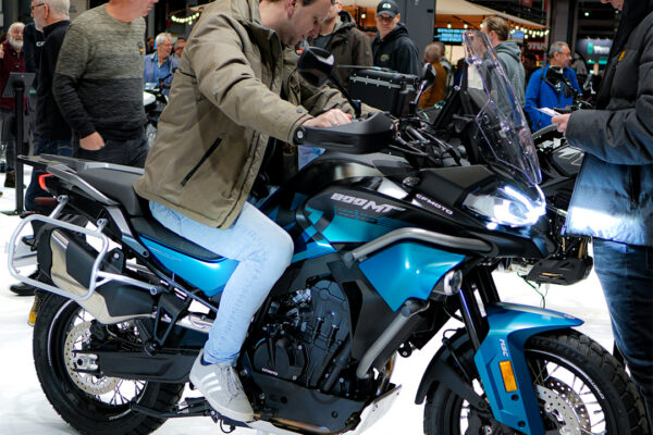 CFMOTO MOTORBEURS UTRECHT MENSEN OP MOTORS 20