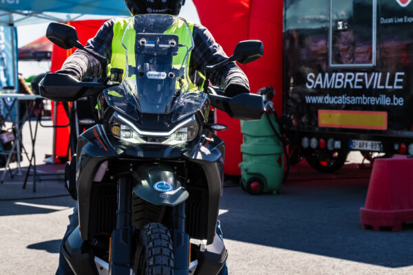 CFMOTODAYMETTET-81