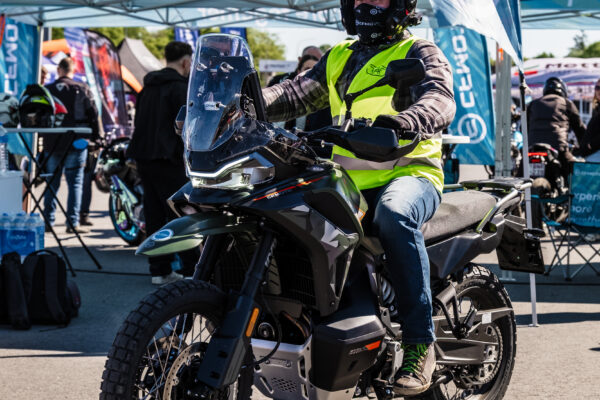 CFMOTODAYMETTET-82